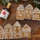 Maple gingerbread houses decorated with royal icing - Pure Maple